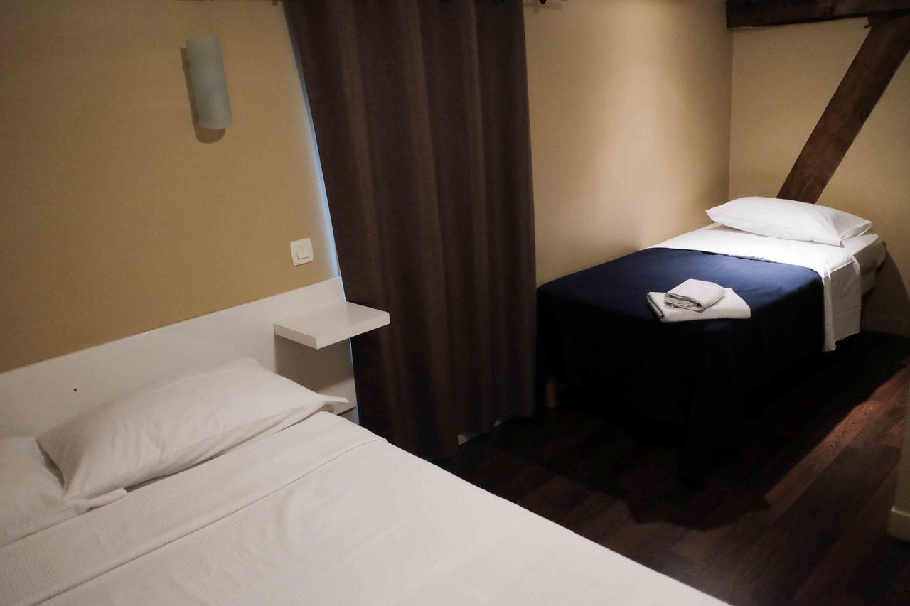 Hotel De La Gare ヴィルヌーヴ・サン・ジョルジュ エクステリア 写真